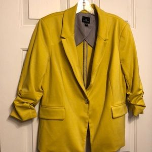 Bold yellow, knit blazer - Business comfy!